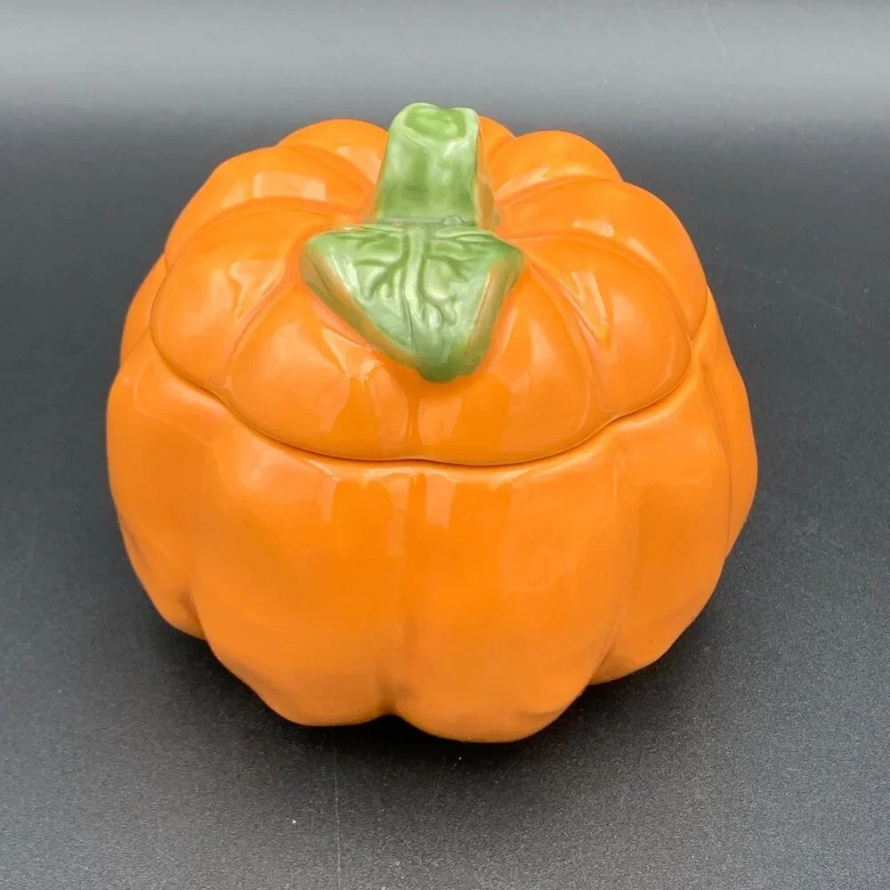 Williams-Sonoma Covered Pumpkin Crock Soup Bowl Orange Ceramic Handmade Portugal